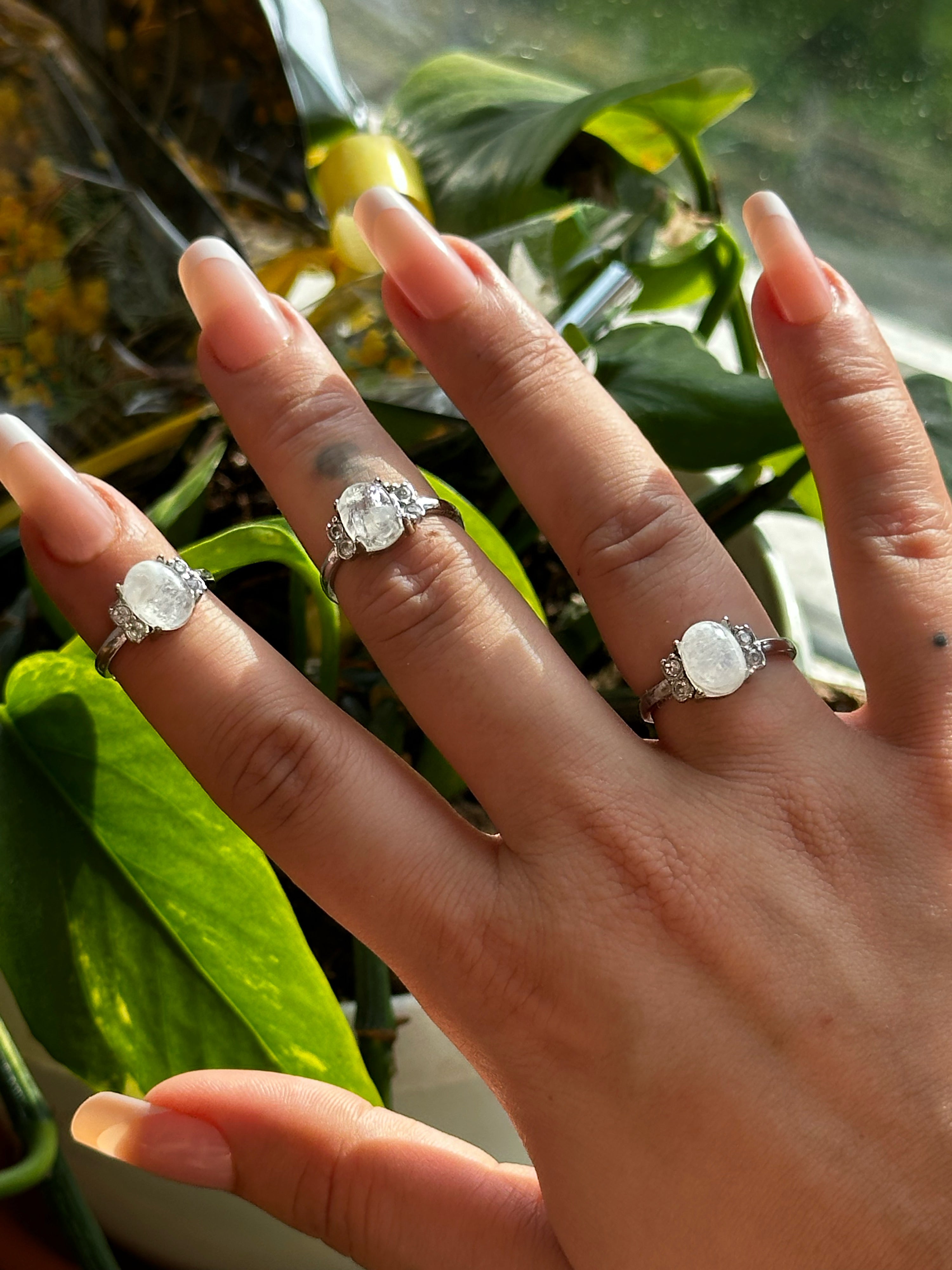 Anello con Pietra di Luna – Regolabile