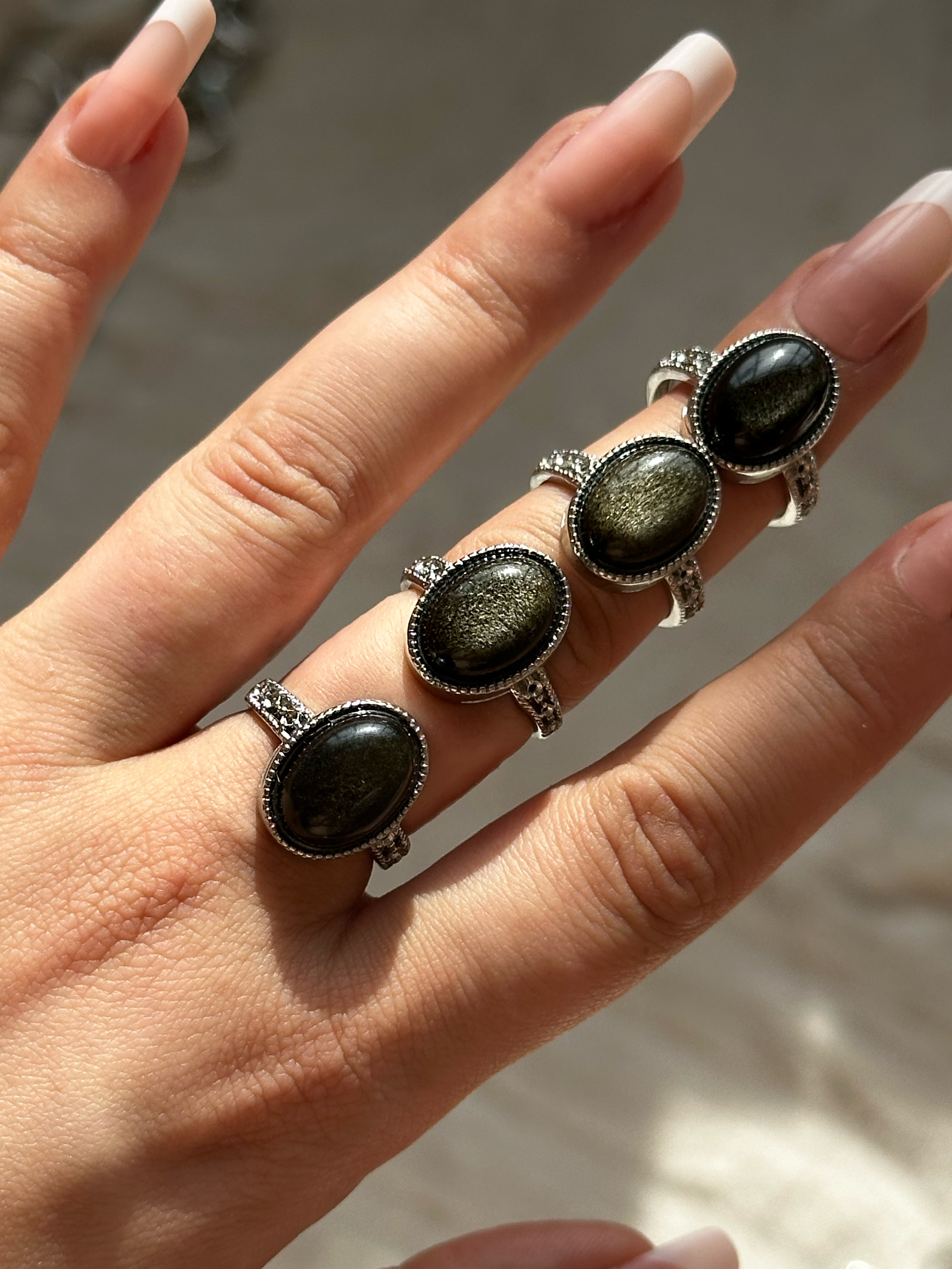 Anello con Ossidiana Dorata – Regolabile