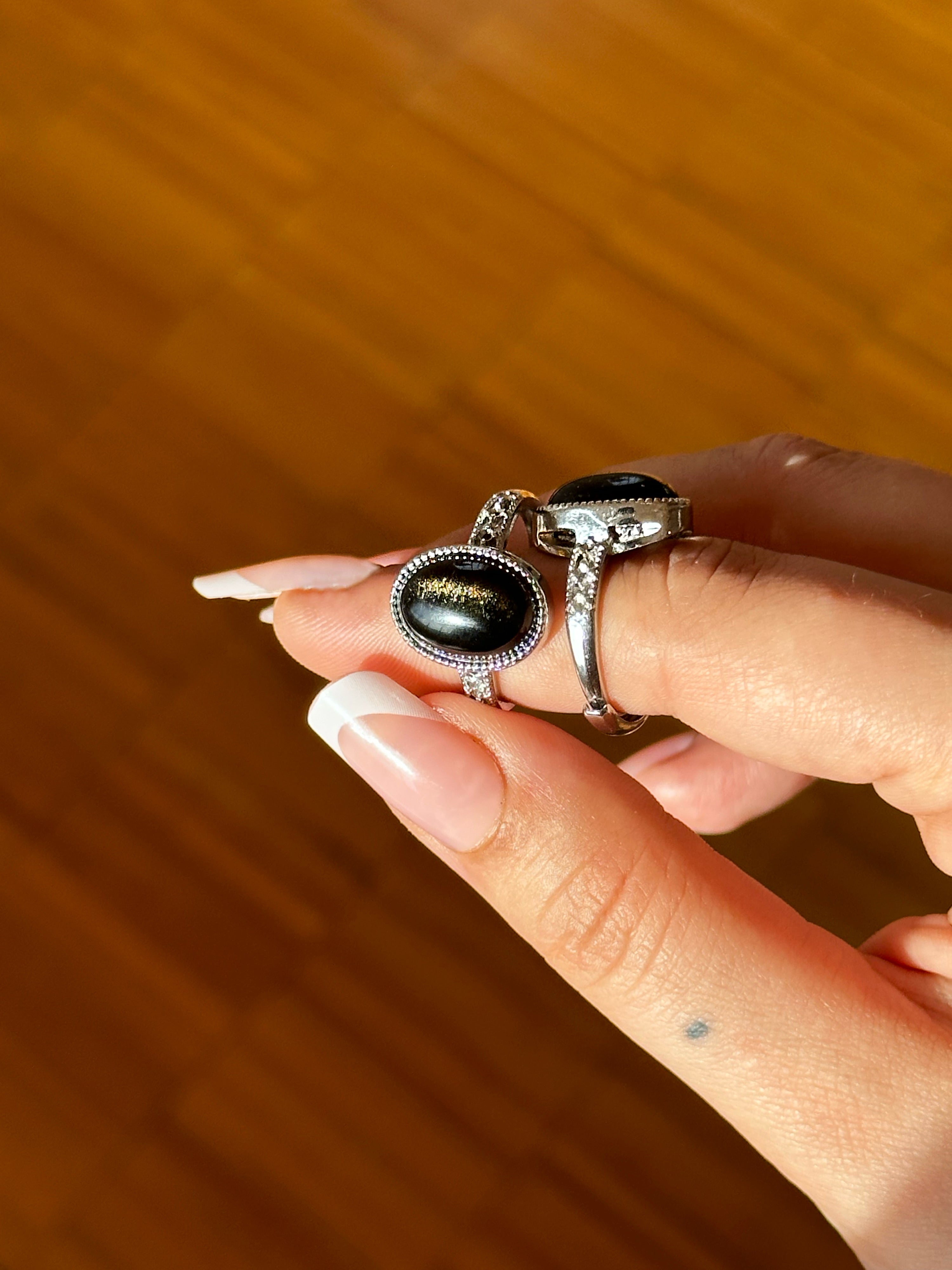 Anello con Ossidiana Dorata – Regolabile