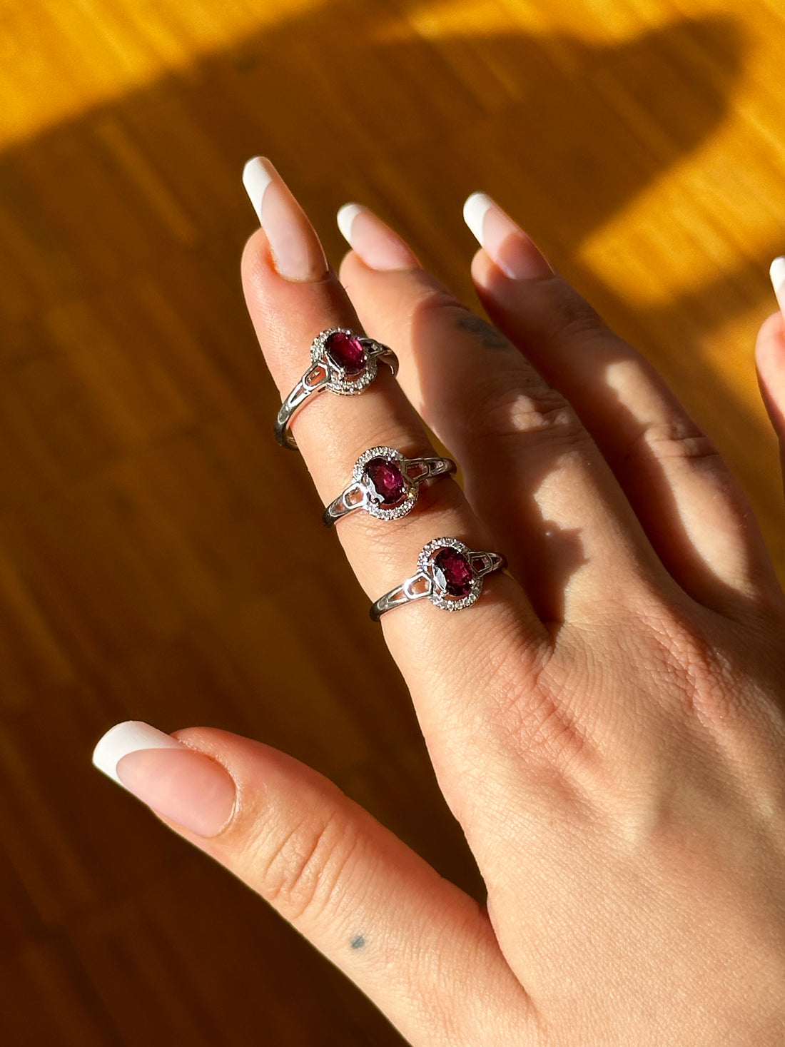 Anello con Granato – Regolabile