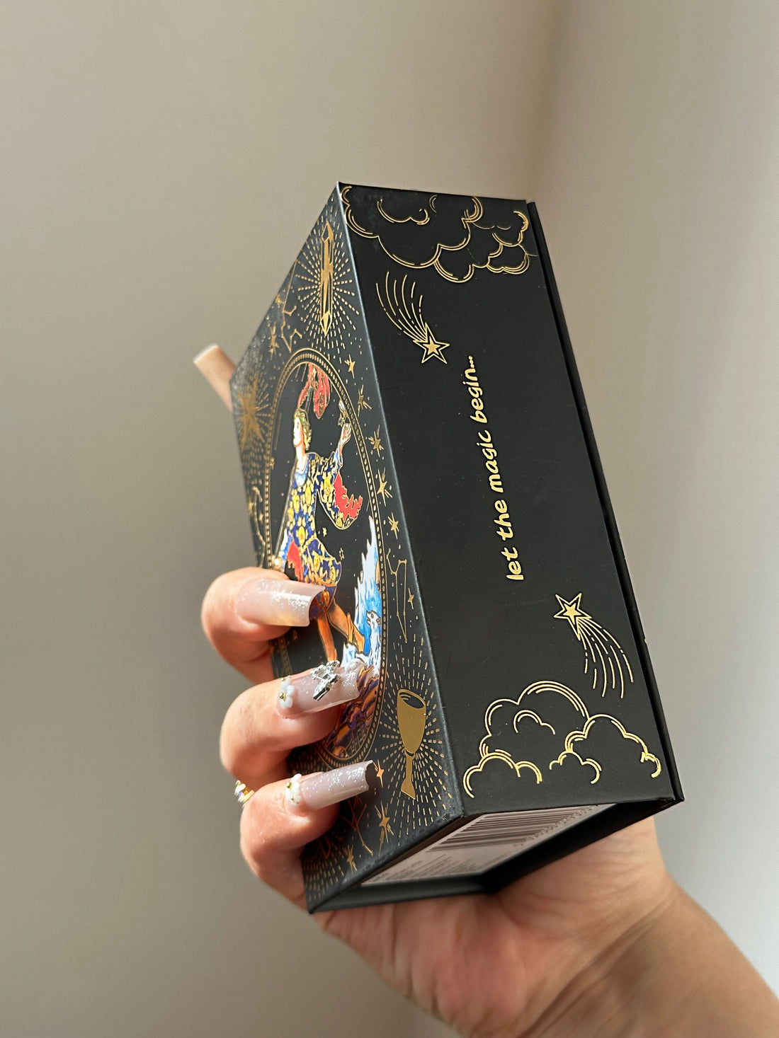 Tarocchi Black And Gold – Eleganza Mistica in Ogni Lettura