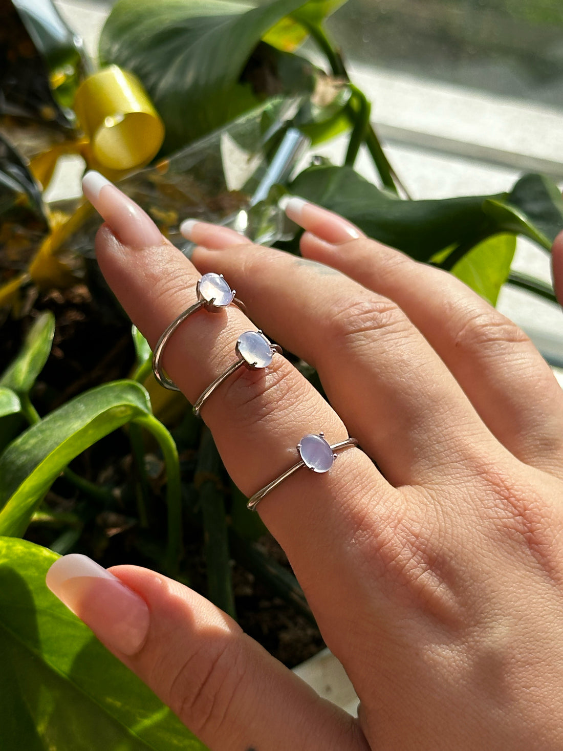 Anello con Quarzo Lavanda – Regolabile